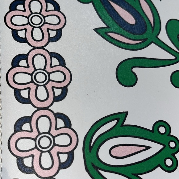 PRICE IS FIRM! Tory Burch Gemini Link Chain Printed Leather Crossbody - Picture 17 of 17